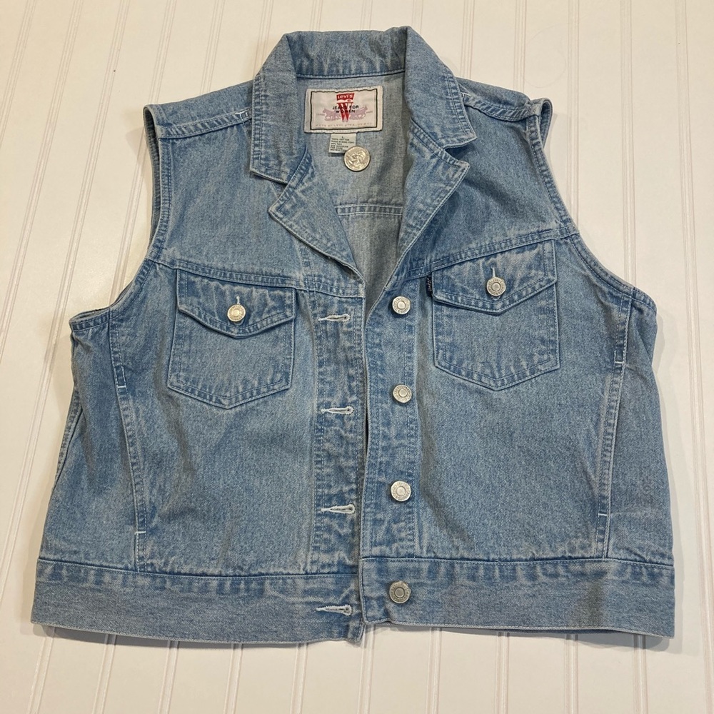 Levi’s Jeans for women vest